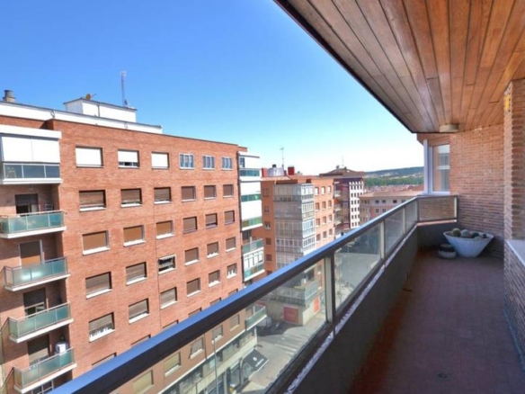 Apartment for sale on Avenida Modesto Lafuente, s/n, Campo de la Juventud