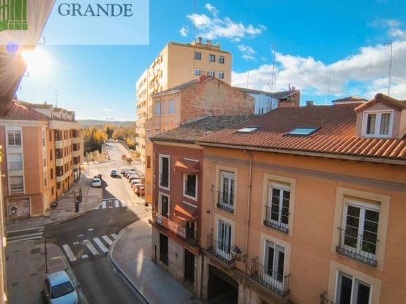Apartment for sale on Calle San Marcos, Centro