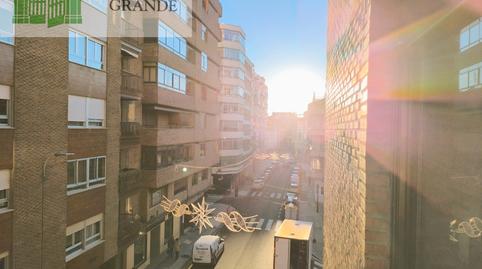 Apartment for sale on Calle de la Mujer Palentina, Centro