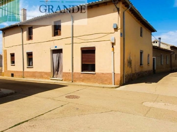 House or villa for sale in Frechilla