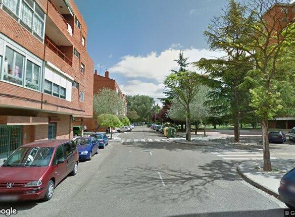 Apartment for sale in Cl Padilla, Pan y Guindas