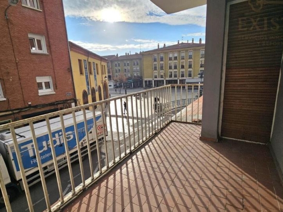 Apartment for sale in San Pablo and Santa Marina