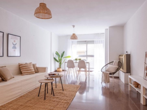 Apartment for sale on Calle de Francisco de Vitoria, 31, Paseo Constitución – Las Damas