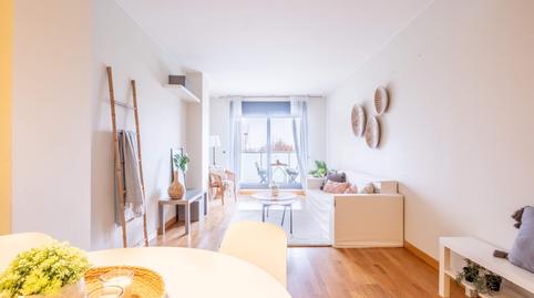 Apartment for sale on Calle Ibón de Astún, 17, Miralbueno