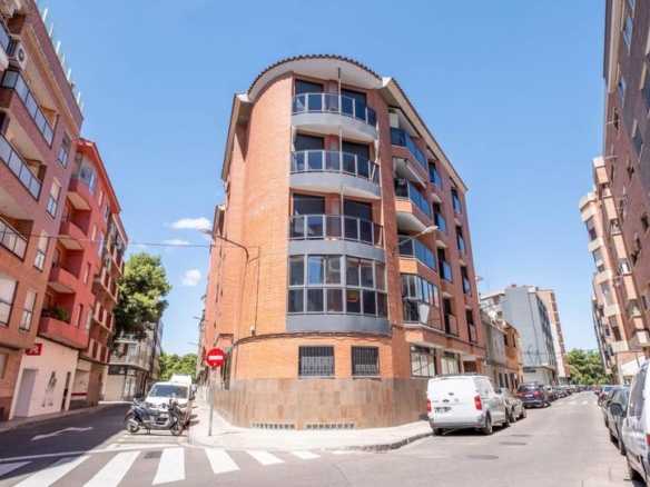 Apartment for sale on Calle Mariano Baselga, 22, Arrabal