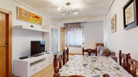 Apartment for sale on Avenida Madrid, La Bozada – Parque Delicias