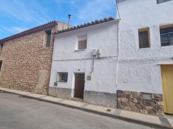House or villa for sale on Calle Wifredo el Velloso, Lumpiaque