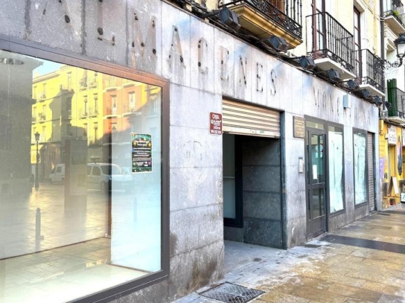 Commercial premises for sale on Calle San Pablo, San Pablo
