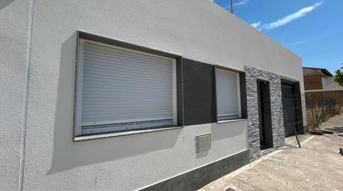 Townhouse for sale on Pascual Mata Magallon Street, San Mateo de Gállego