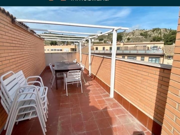 Duplex for sale on Avenida Zaragoza, Zuera