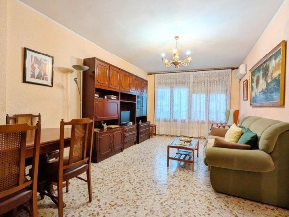 Townhouse for sale in Mayor, Gelsa