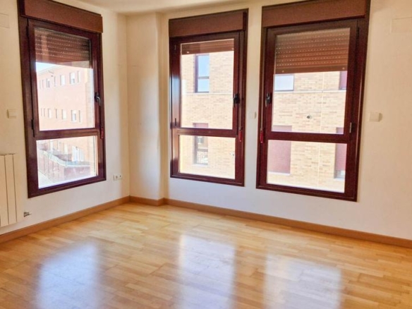 Duplex for sale in Escultor Dionisio, La Muela