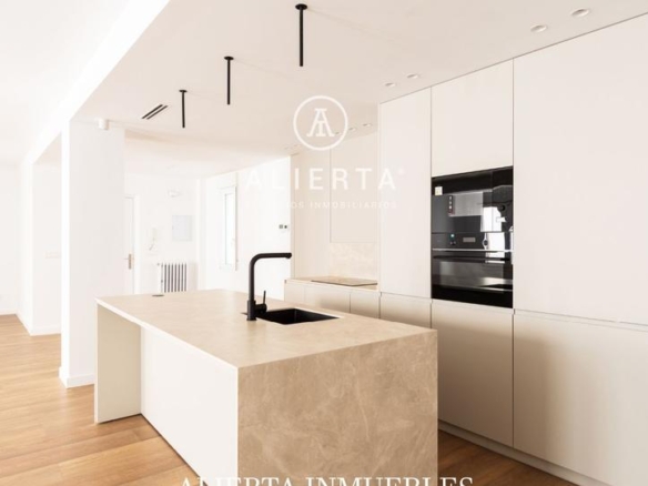 Apartment for sale in Tomás Castellano, Paseo Independencia