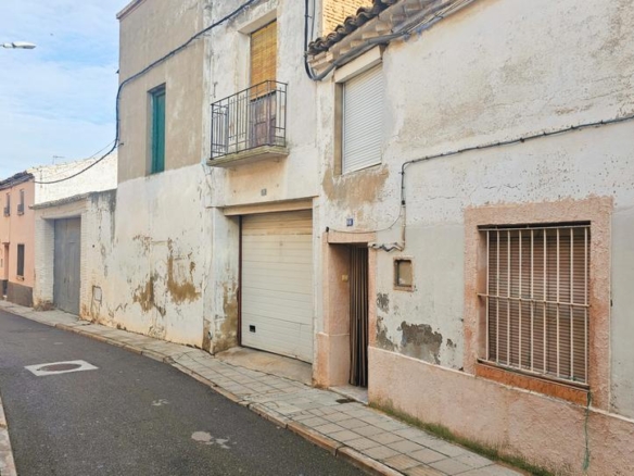 House or villa for sale on Calle Arco Monjas, 18, Alagón
