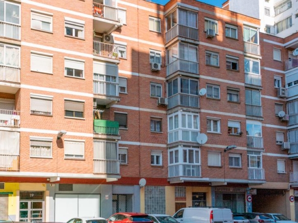 Apartment for sale on Avenida de San Juan de la Peña, 181p, Salvador Allende