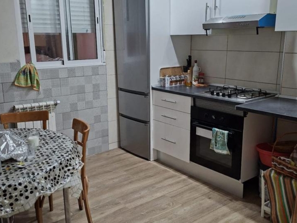 Apartment for sale on Gumá Street, Caspe