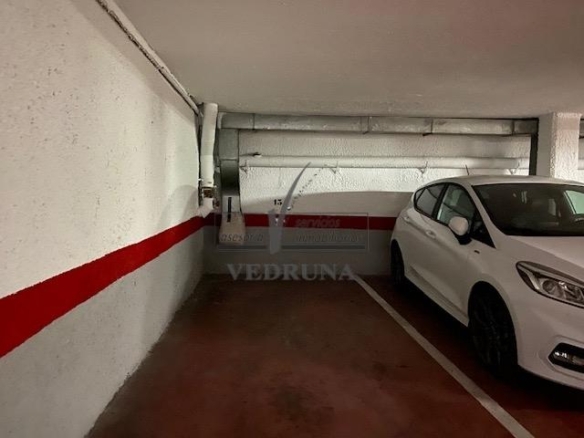 Garage for sale on Calle de la Paz, Paseo Sagasta