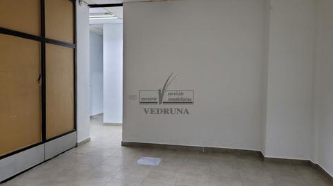 Commercial premises for sale on Avenida del Tenor Fleta, San José Alto