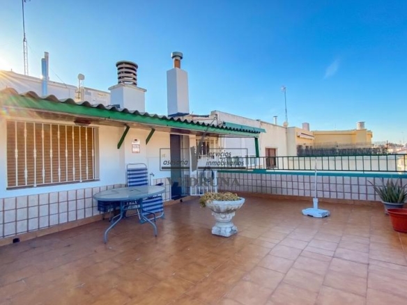 Penthouse for sale on Calle Pedro María Ric, Paseo Constitución – Las Damas