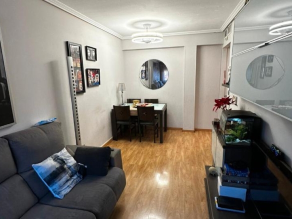 Apartment for sale on Avenida del Compromiso de Caspe, Las Fuentes