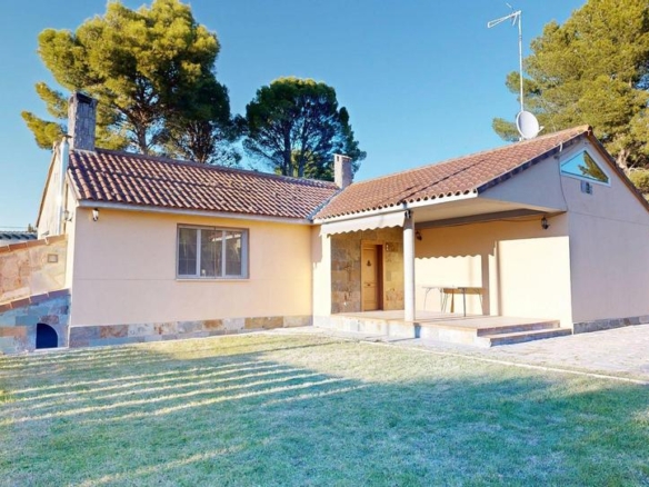House or villa for sale in La Muela