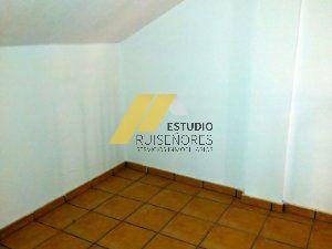 Building for sale on Calle Francisco de Goya, Cadrete