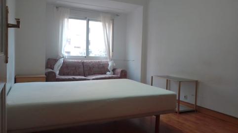 Apartment for sale on Calle de Antonio Sangenis, 75, Delicias neighborhood