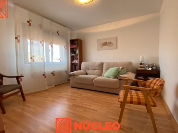 Apartment for sale on Paseo Cortes de Aragón, City Center