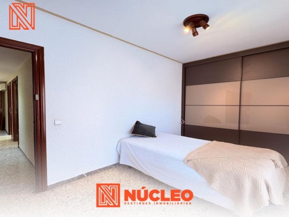 Apartment for sale on Calle de Los Condes de Aragón, Romareda