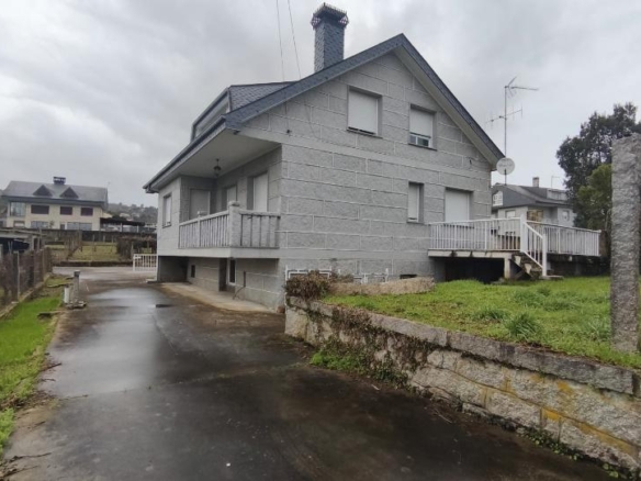 House or chalet for sale in Barbadás
