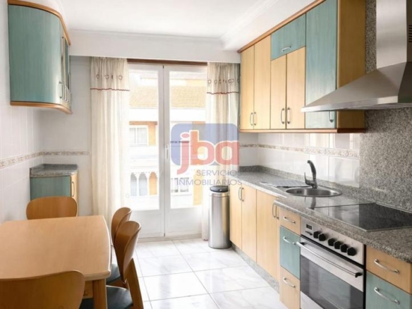 Duplex for sale in Couto