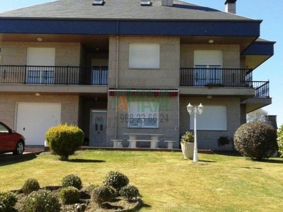 House or chalet for sale in San Cibrao das Viñas