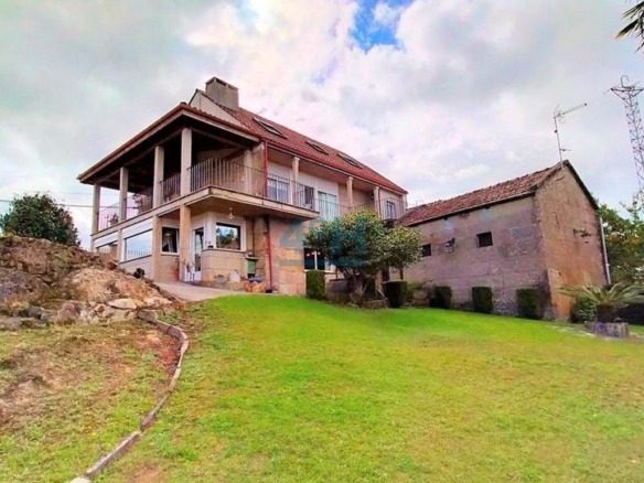 House or chalet for sale in Amoeiro