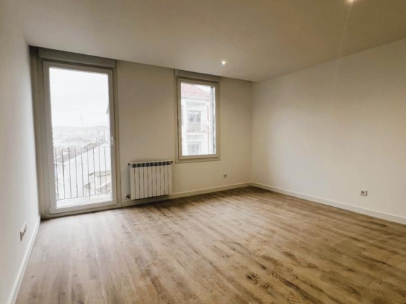 Apartment for sale in A Carballeira