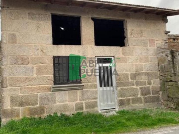House or chalet for sale in Amoeiro