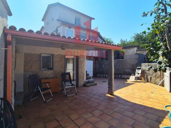 House or chalet for sale in San Cibrao das Viñas