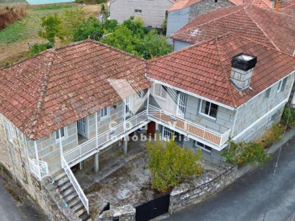 House or villa for sale on Calle a Compostela, A Merca