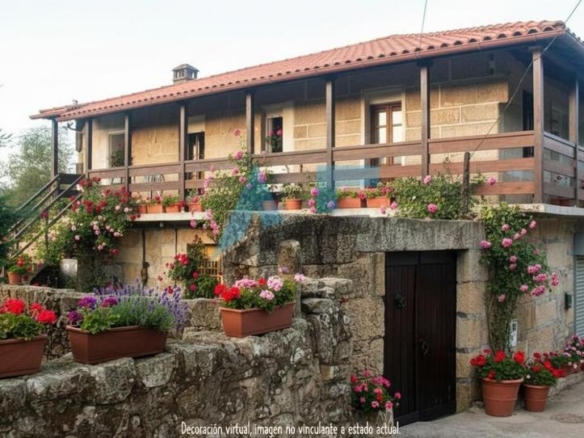 Rustic property for sale in O Rosario, Toén