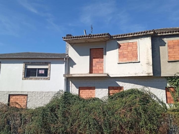 House or villa for sale in Cantalarrana, 31, A Rúa