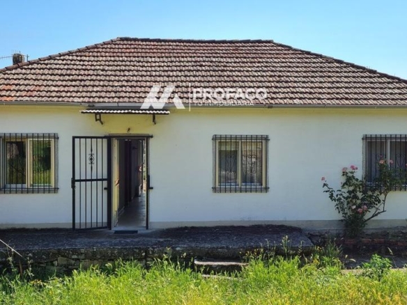Townhouse for sale in Listanco, Maside