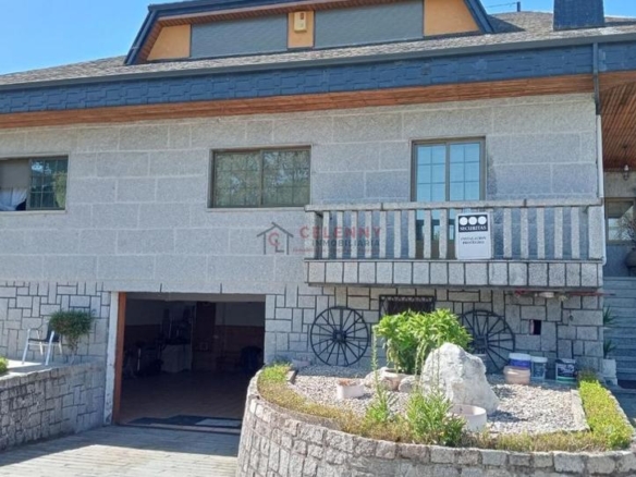 House or chalet for sale in San Cibrao das Viñas