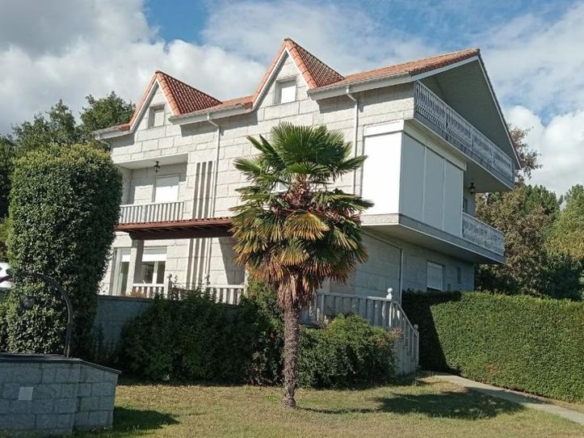 House or chalet for sale in Toén
