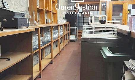 Commercial space for sale on Avenida Buenos Aires, Universidad
