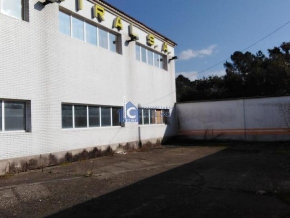 Industrial building for sale on Vigo Road, San Rosendo