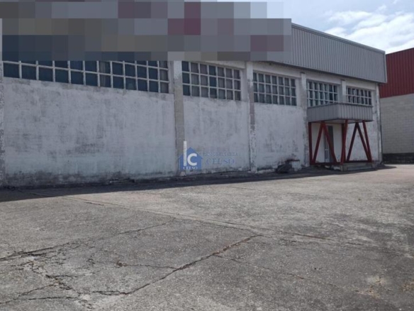 Industrial warehouse for sale in Tres, San Cibrao das Viñas