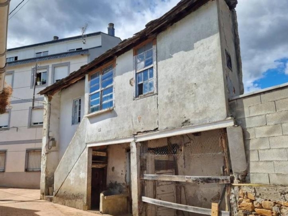 House or chalet for sale in N/a, Petín