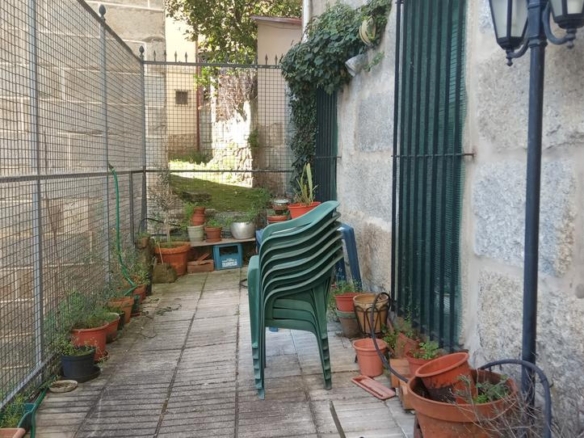 Building for sale in Rúa Ervedelo, Couto