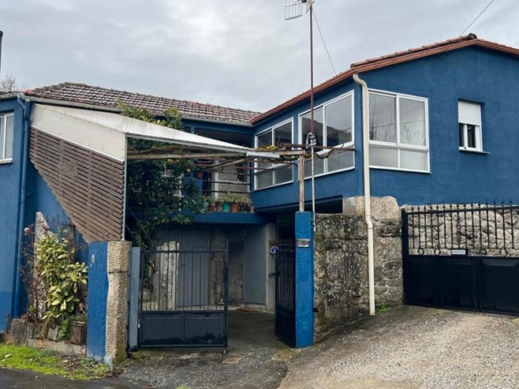 Rustic property for sale in O Irixo