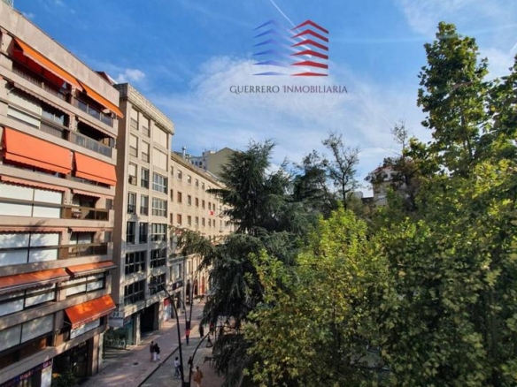 Apartment for sale on Joaquín Lorenzo Xocas Street, City Center