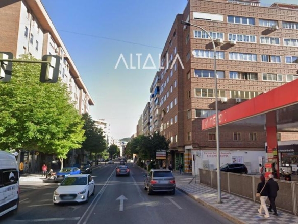 Apartment for sale in Fermín Caballero, City Center